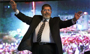 La Justicia egipcia ordena el arresto de Mursi