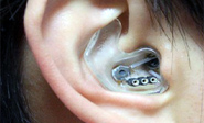 Un dispositivo capaz de detectar ataques al leer ondas cerebrales a través del oído