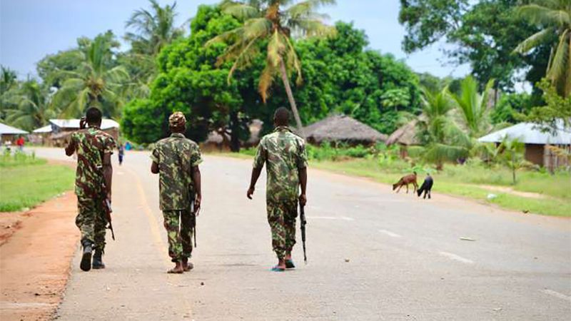 Secuestran a siete mujeres por un ataque en el norte de Mozambique