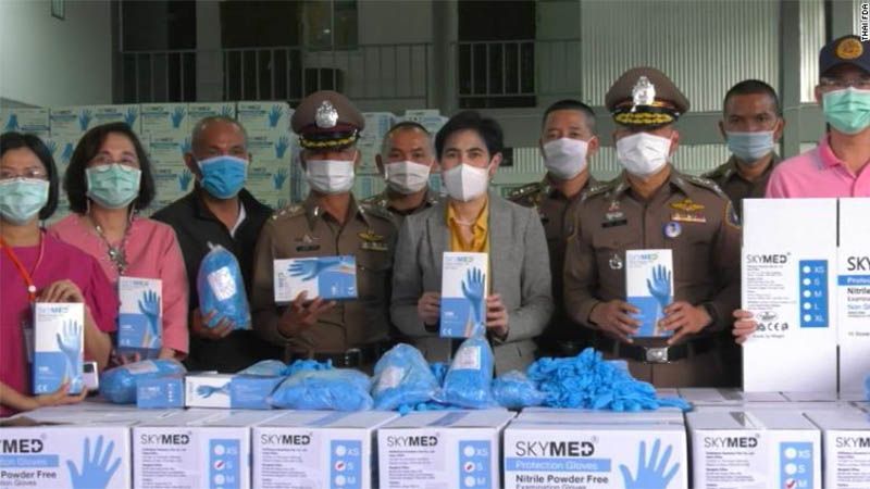 Estados Unidos importó decenas de millones de guantes médicos sucios y usados de Tailandia