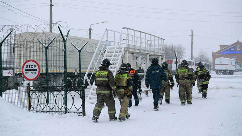 Confirman la muerte de 52 personas en el accidente en una mina en Siberia
