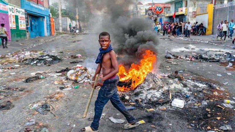 Pandillas en Hait&iacute; queman m&aacute;s de una docena de farmacias