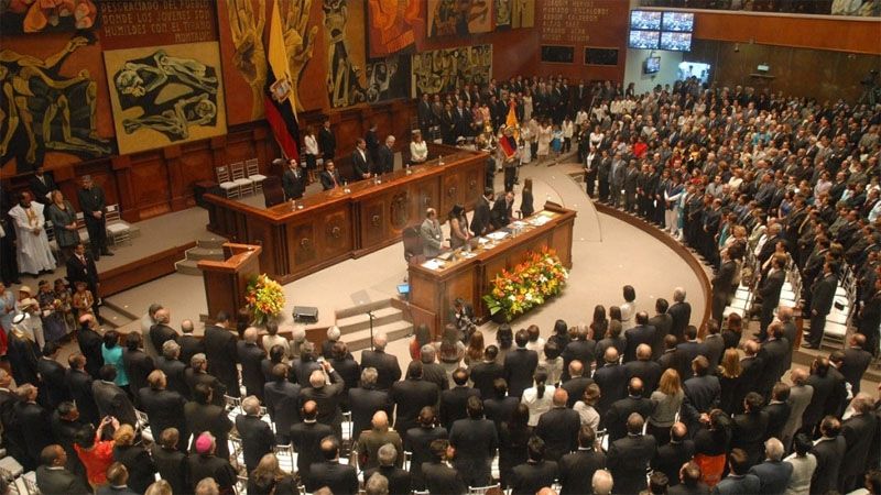 Parlamento de Ecuador cita a ministros por asalto a embajada mexicana