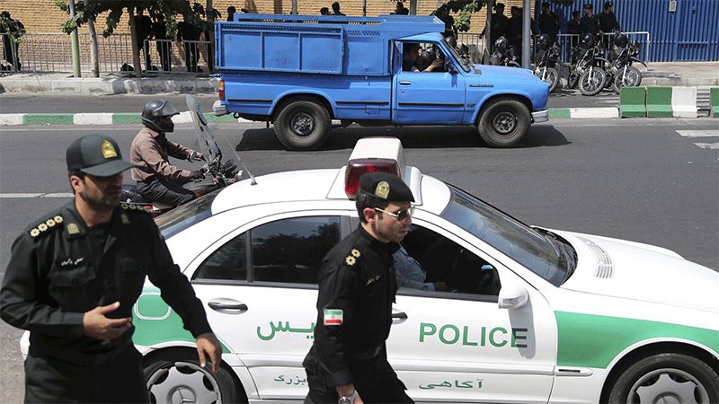 Mueren cinco policías en un ataque terrorista en el sureste de Irán