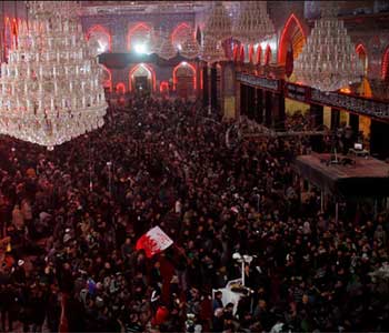 Millones de peregrinos reunidos en la ciudad sagrada de Karbalá