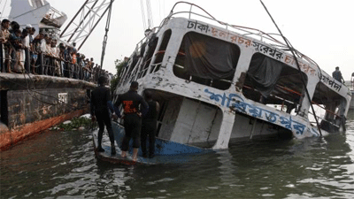 naufragio de un barco en banglades