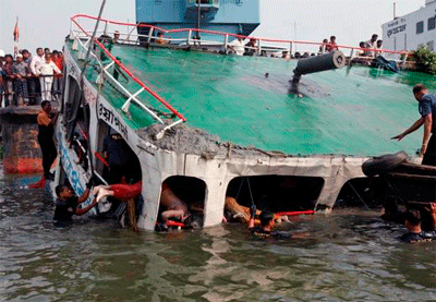 naufragio de un barco en banglades