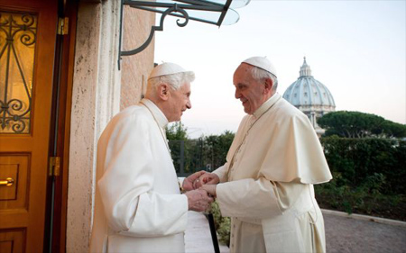 El Vaticano: “Renuncia de Benedicto es un buen ejemplo”