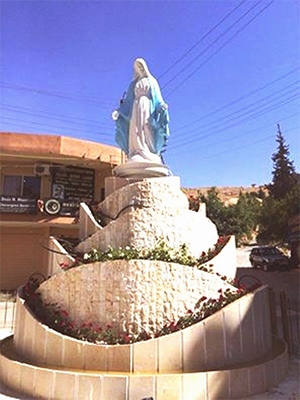 estatua de la virgen maria