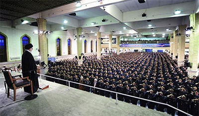 imam jamenei en el encuentro con comandantes militares