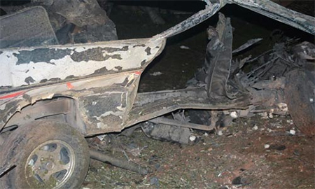 restos del coche bomba