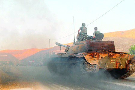 un tanque del Ejército de Líbano en Arsal