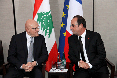 foto del archivo de Hollande con el primer ministro de Líbano