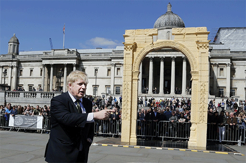 Londres exhibe una réplica del Arco del Triunfo de Palmira