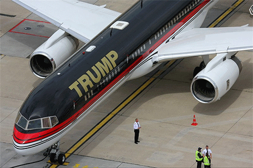 Uno de los aviones de la flota de Trump vuela sin el registro adecuado
