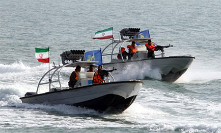 Embarcaciones de los Cuerpos de la Guardia Revolucionaria Islámica (IRGC) de Irán