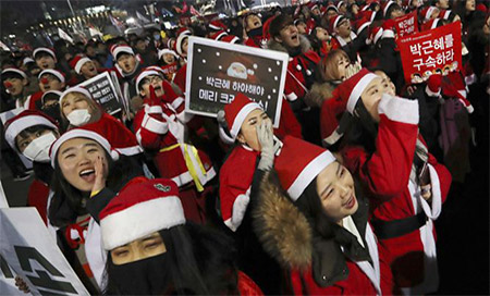 Manifestantes en Seúl contra Park