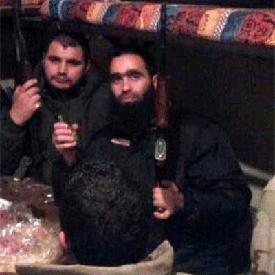 el terrorista Abu Talha junto al terrorista Bilal Baqar