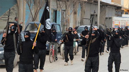 terroristas de Daesh en la ciudad siria de Reqqa