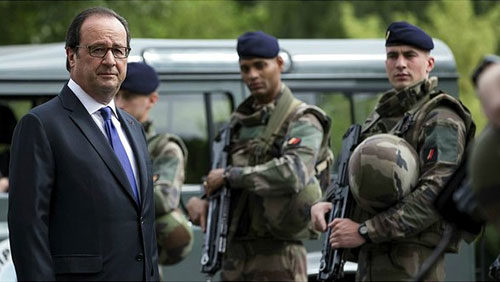 Hollande augura una larga guerra contra el terrorismo
