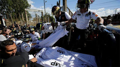 Trece presos muertos en un motín en una prisión de Guatemala
