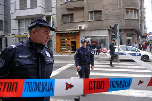 Cinco muertos en un tiroteo en una cafetería en Serbia