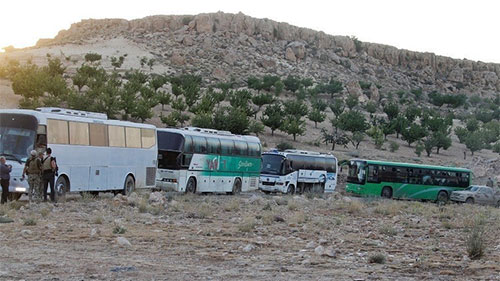 El convoy de los terroristas evacuados