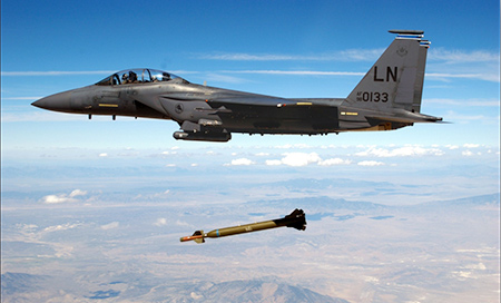 El Cazabombardero estadounidense F-15E