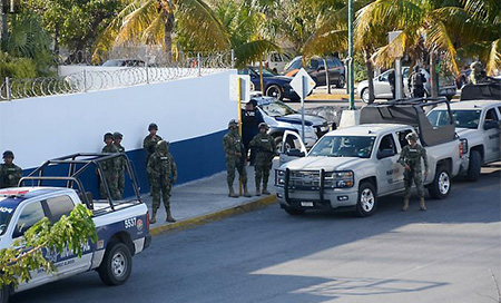 Fuerzas de seguridad en Cancún