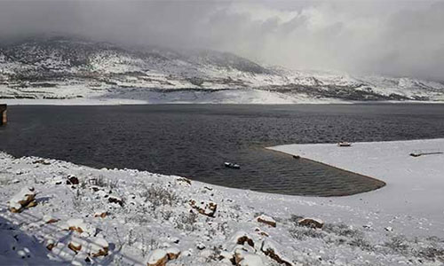 el lago Qaraoun en el valle de Beqaa