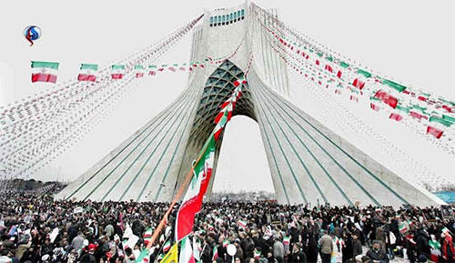 la plaza Azadi en Teherán