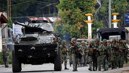 Ejército filipino inicia rescate de civiles en la ciudad de Marawi