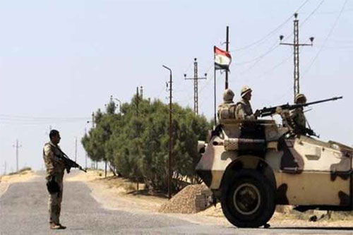 Ejército egipcio destruye un alijo de explosivos en el Sinaí