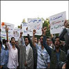 Estudiantes iran&iacutees apedrean la Embajada brit&aacutenica en Teher&aacuten