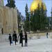 Decenas de los colonos sionistas tormenta al Mezquita del Aqsa desde la puerta de los Moros