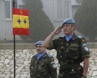 El general Asarta se despide del contingente español en el Líbano