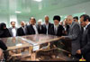 Imam Khaminei visitó las fábricas de producción de medicamentos