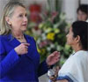 Clinton insta a India que reduzca sus importaciones de petróleo iraní