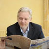 Assange cree que podr&iacutea pasar un a&ntildeo en la embajada