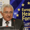 Renuncia comisario europeo de sanidad tras esc&#225ndalo de fraude