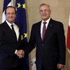 Suleiman analiza con Hollande encontrar salida a la tensi&#243n en Libano