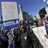 Activistas estadounidenses de "Occupy" protestan en Los &Aacutengeles
