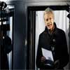 Assange deja la "puerta abierta" para negociar y dar fin a su encierro