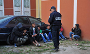 Guerra francesa contra la inmigraci&#243n ilegal