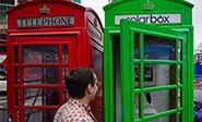 La famosa cabina roja de Londres ahora es verde