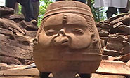 Hallan en Belice un colgante de jade pertenecido a los mayas 