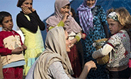Angelina Jolie visita los refugiados sirios en Líbano y Grecia