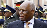 El presidente de Angola reelegido como líder de MPLA
