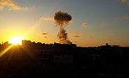 Gaza amanece bajo el fuego israelí
