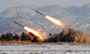 Pyongyang lanza tres misiles balísticos hacia islas japonesas